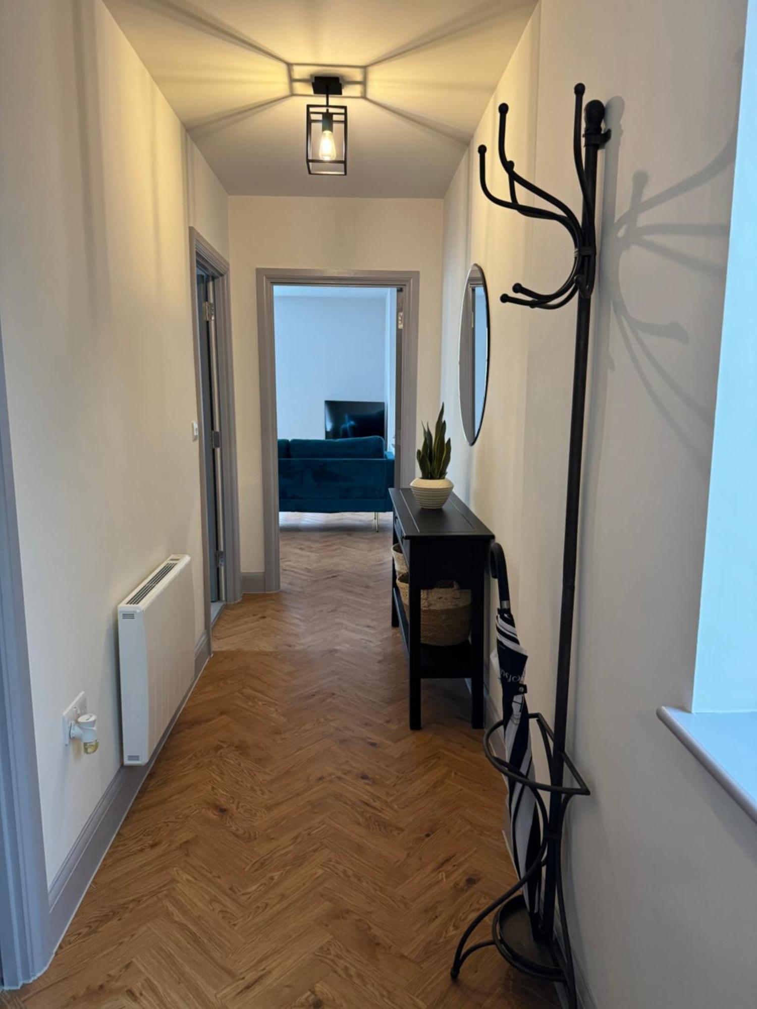 Haus Of Sulis, City Centre Apartment With Lift Access Bath Exterior foto
