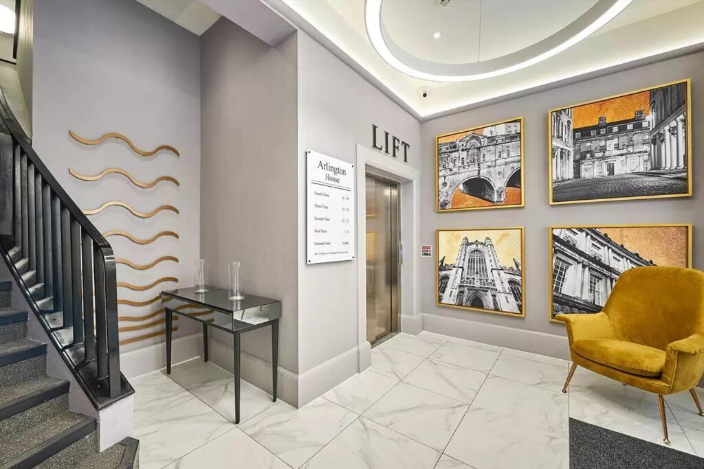 Haus Of Sulis, City Centre Apartment With Lift Access Bath Exterior foto